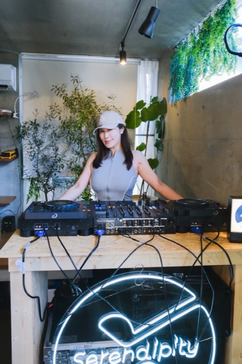 池ノ上のスタジオに組んだCDJ-3000X 2台とDJミキサー