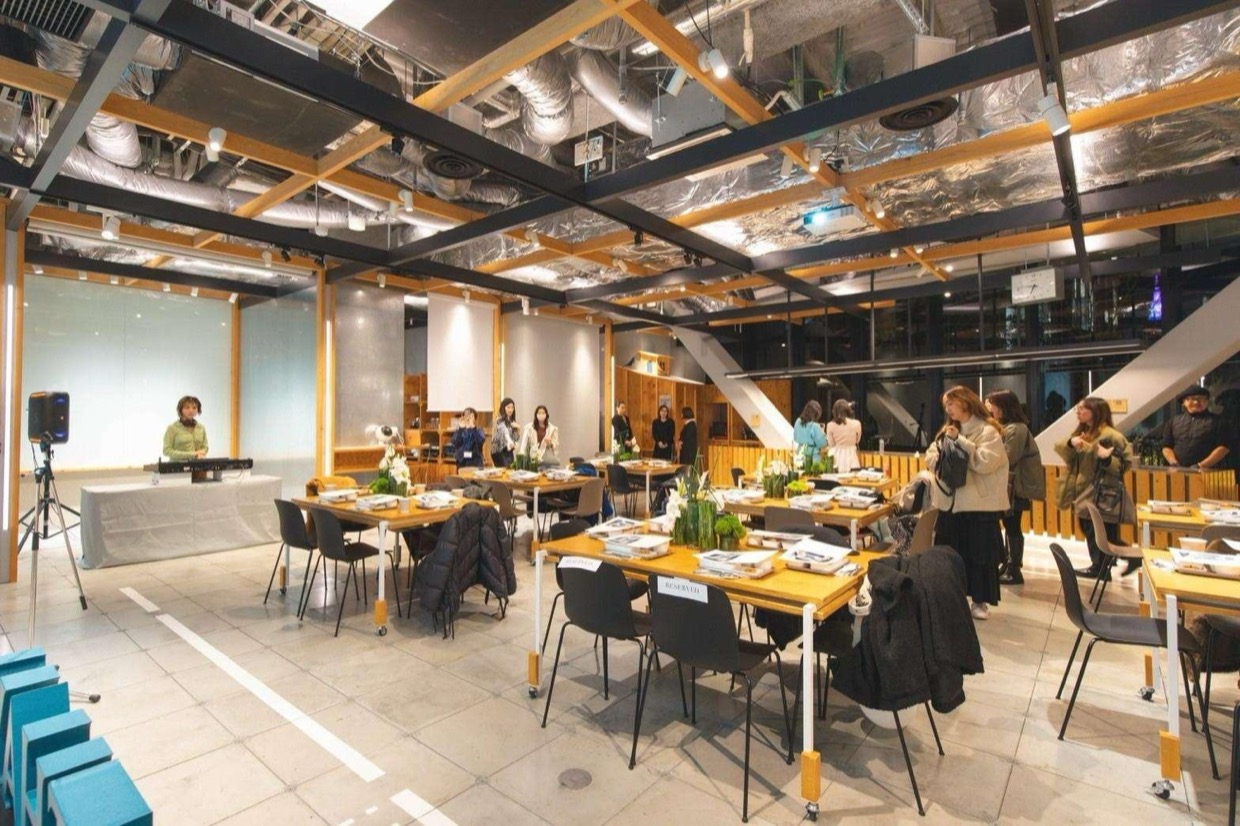 忘年会の出し物・余興のアイデア｜全員が参加できる企業忘年会のつくり方